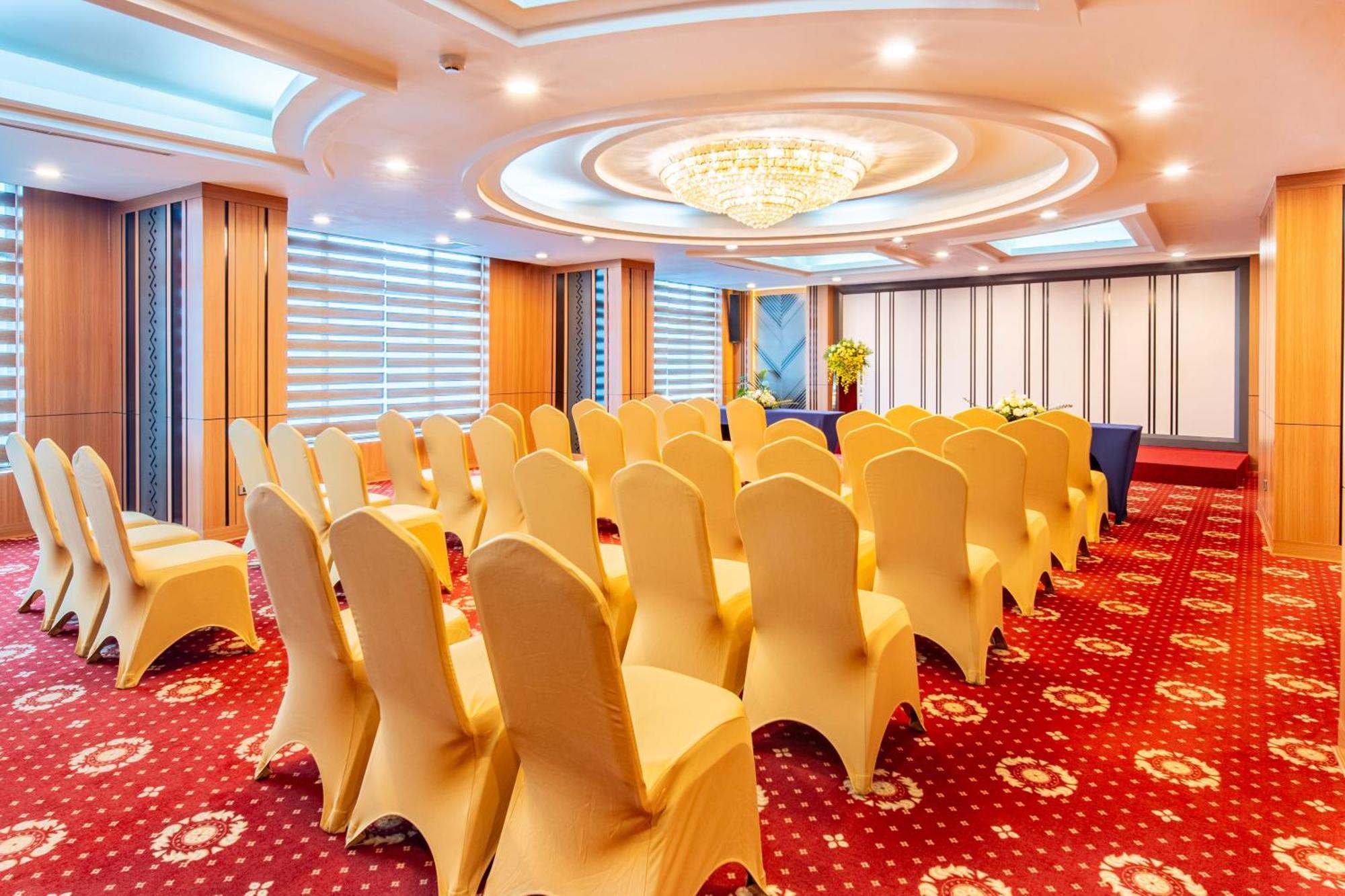 Muong Thanh Grand Hanoi Hotel Exterior foto